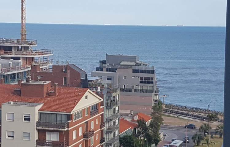 POCITOS,  Vista al mar 